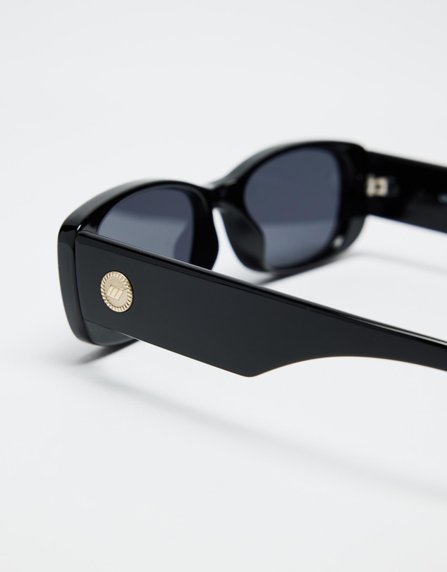 Le Specs - Unreal