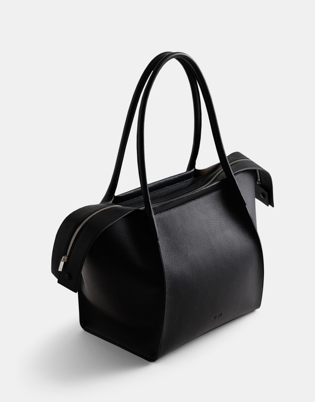 Yu Mei - Claudia Tote Bag
