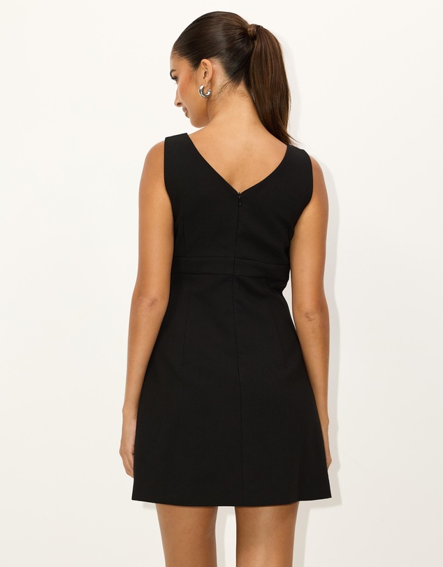 Dazie - Oasis Plunge Mini Dress