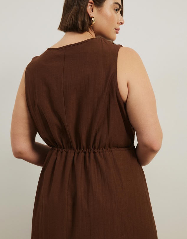 Atmos&Here Curvy - Verity Tiered V Neck Maxi Dress