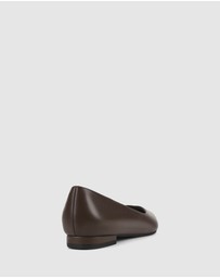 Verali - Hickory Point Toe Flats