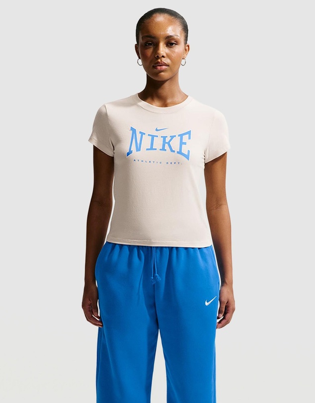Nike - Sportswear Slim T-Shirt