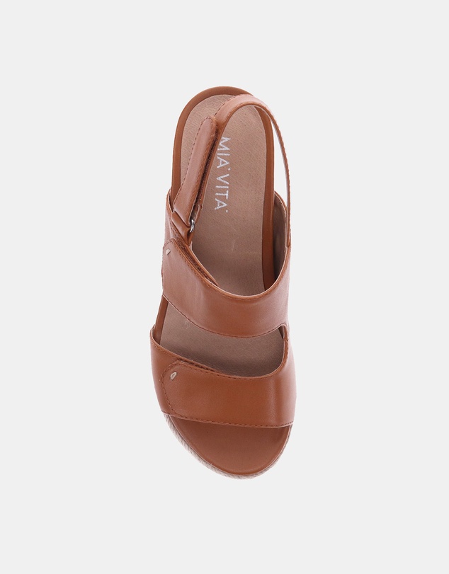 Mia Vita - Deanne Wedge Sandal - Tan