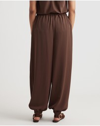 Decjuba - Holly Satin Balloon Pants