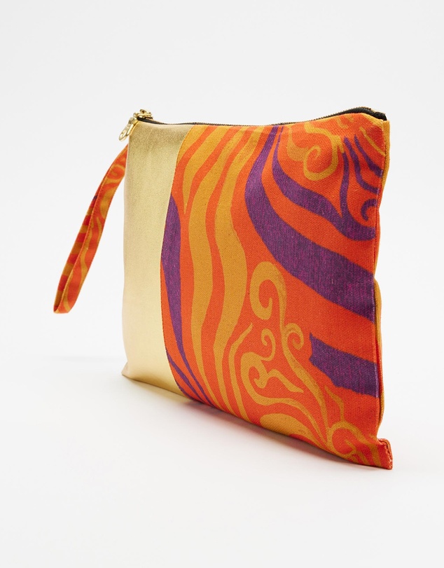 The Social Outfit - Gawaa Spliced Clutch