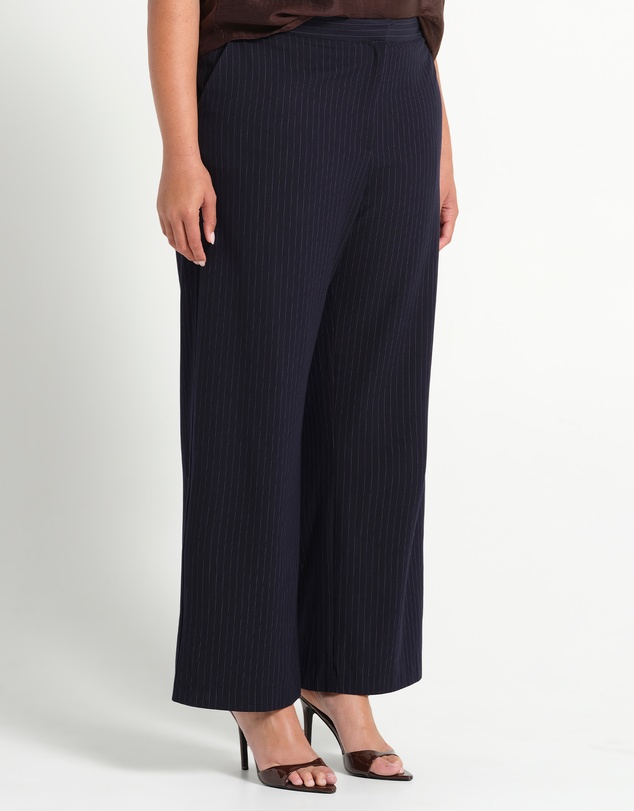Estelle - Sofia Pant