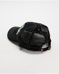 S Double - Arch Mid-Block Trucker Snapback Cap
