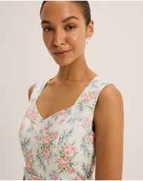 Review - Marie Floral Dress