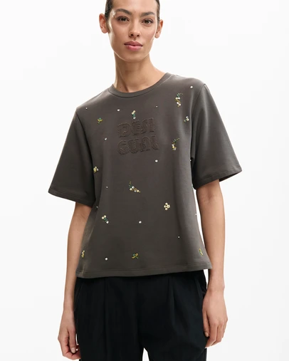 Desigual - T-shirt with logo appliqués