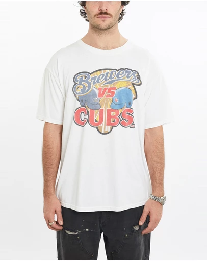 Vintage by The Real Deal - Pre Loved - Vintage MLB Milwaukee Brewers vs Chicago Cubs Tee