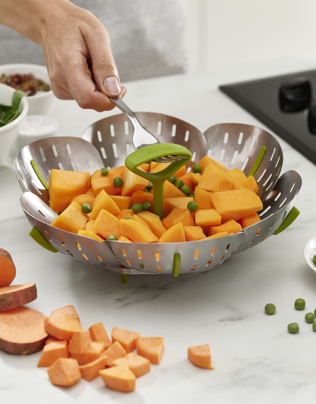 Joseph Joseph - Bloom™ Stainless Steel Folding Steamer Basket (Green)