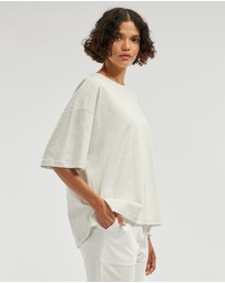 Amelius - Leah Boyfriend Tee