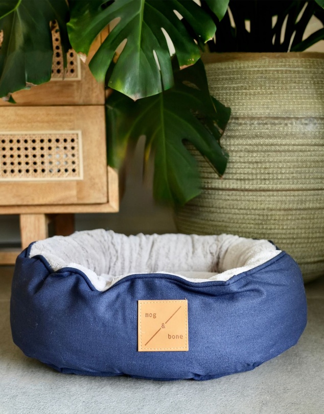 Mog & Bone - Reversible Cat Bed - Navy