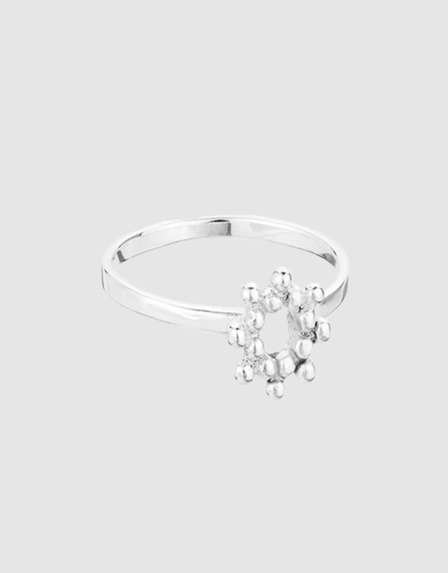 Ichu - Ball Cluster Flower Ring