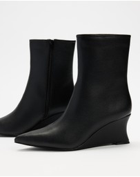 Dazie - Eva Wedge Boots