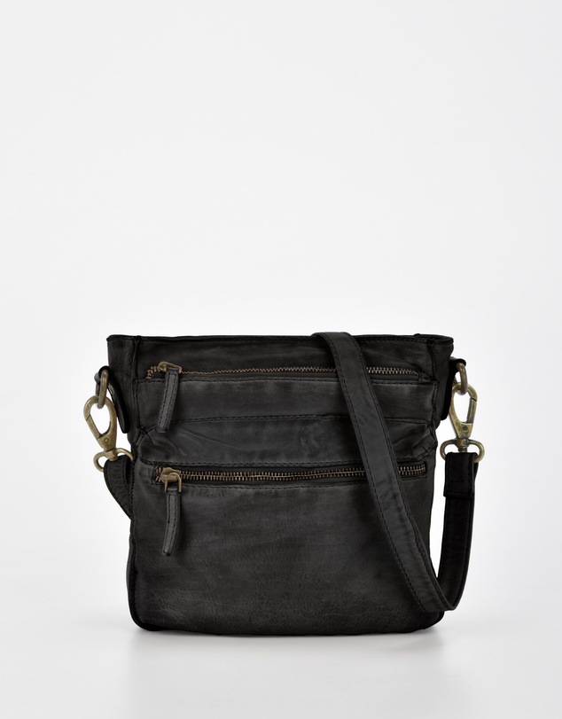 Cobb & Co - Mawson Washed Leather Multiple Pocket Crossbody