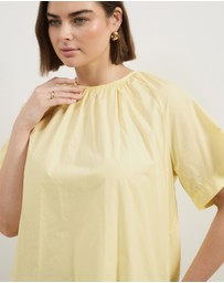 Atmos&Here Curvy - Tirsa Cotton Gathered SS Top