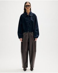 Minima Esenciales - Mara Bubble Hem Denim Bomber Jacket