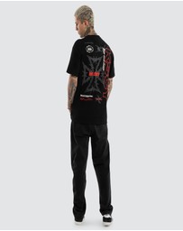 Kiss Chacey - Pendulum Relaxed Tee