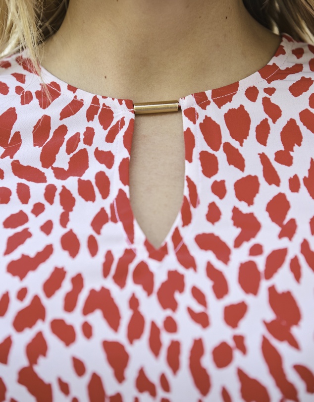 Sosandar - Fleck Print Key Hole Detail Shirred Hem Top