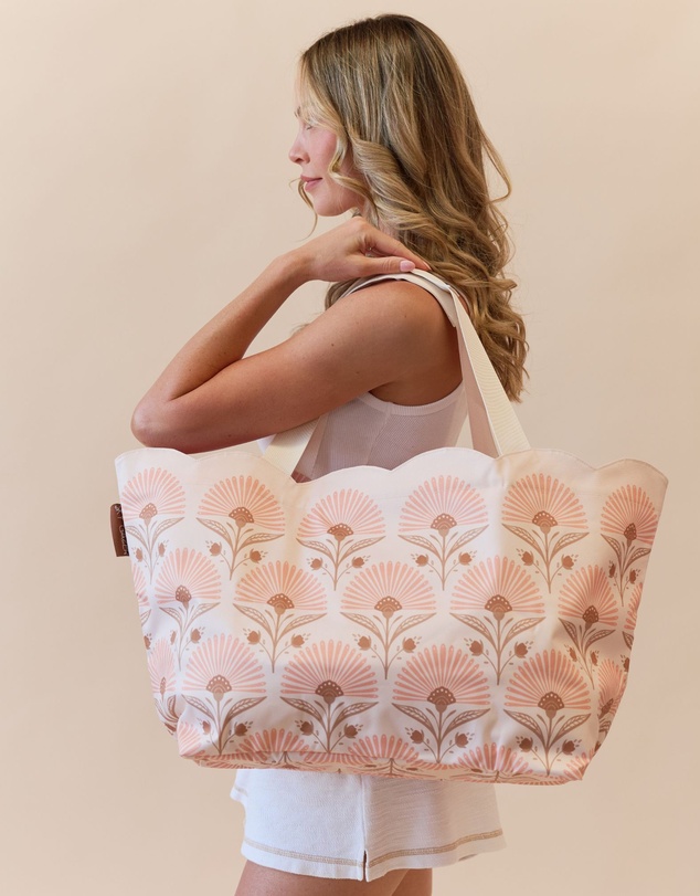 Sky Gazer - Scalloped Edge Beach Bag- Rosebud Cream