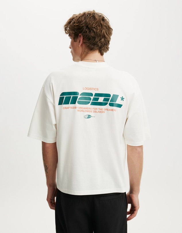 Cotton On - Cropped Fit Graphic T-Shirt