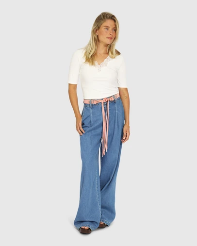 Belle & Bloom - Soft Touch Ribbed Lace Tee