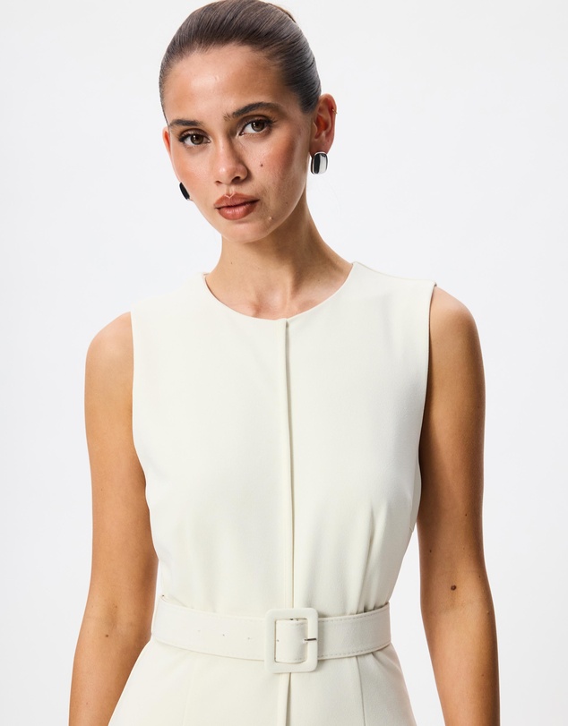 Tussah - Clara Crew Neck Belted Midi Dress