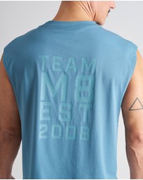 TEAMM8 - Strike Box Muscle Tank