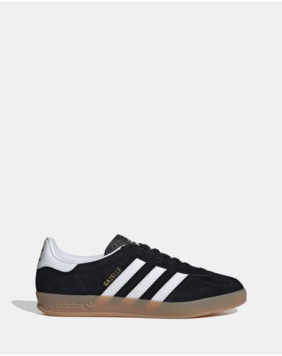 Core Black, Ftwr White & Gum 2
