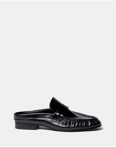 La Tribe - Naomi Mules
