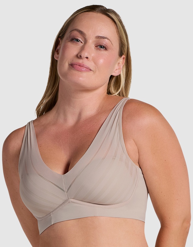 Leonisa - Daily Side & Back Smoothing V Neck Wirefree Bra