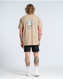 Vacancy Co - Life on the Rocks Tee