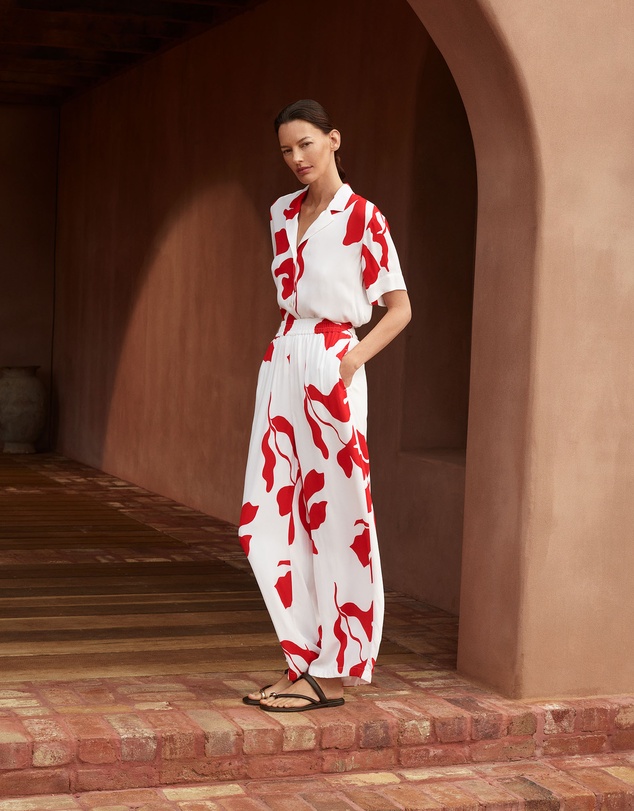 Trenery - Shadow Palm Draped Pull On Pant in Ivory