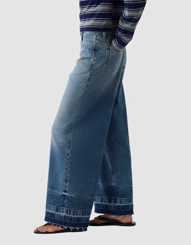 GAP - Mid Rise Baggy Jeans
