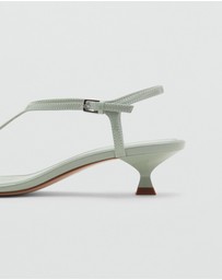 M.N.G - Camila Heel