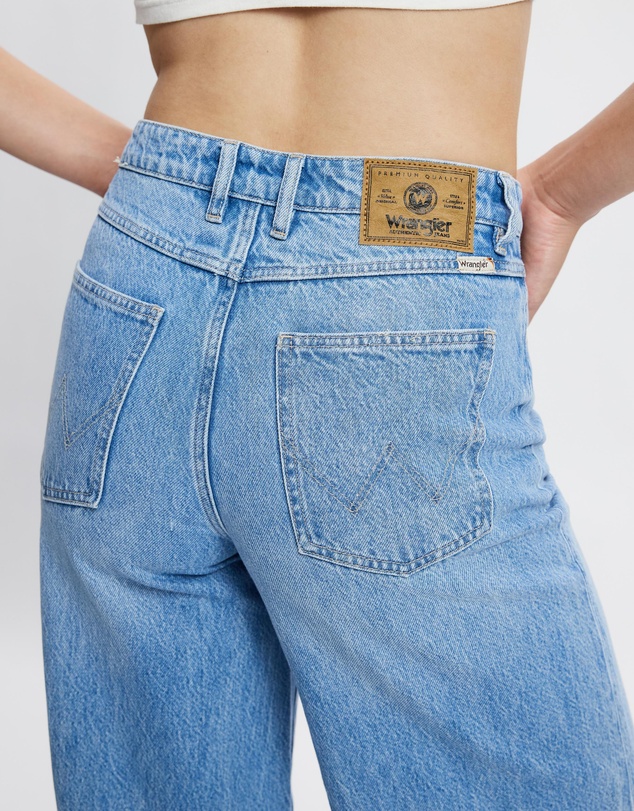 Wrangler - Mid Stevie Jeans
