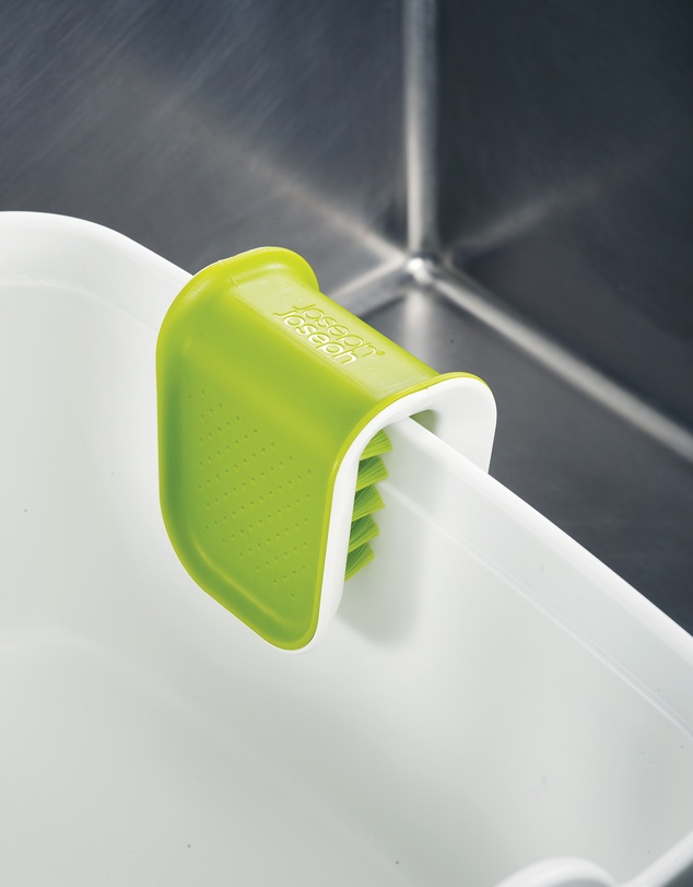 Joseph Joseph - BladeBrush™ Cutlery Cleaning Brush