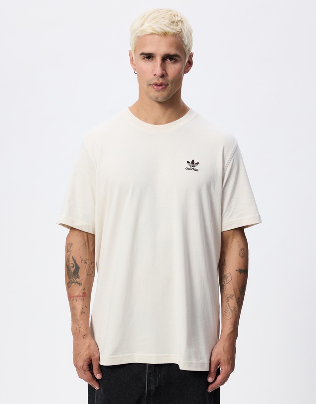 adidas Originals - Essentials Loose Fit T-Shirt - ICONIC EXCLUSIVE