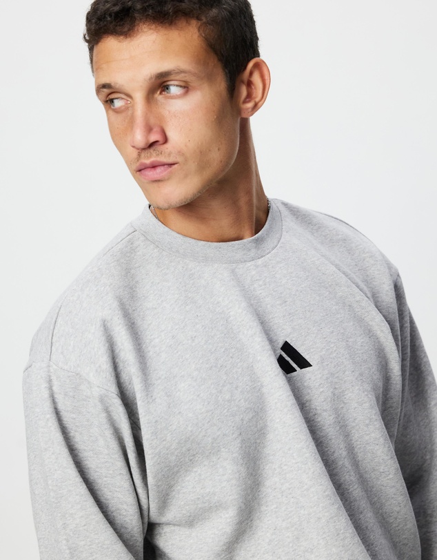 adidas Sportswear - Essentials Feelcozy Fleece Sweatshirt
