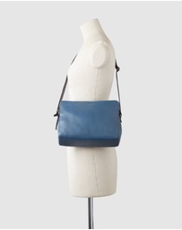 Evity - Maya Leather Crossbody Bag