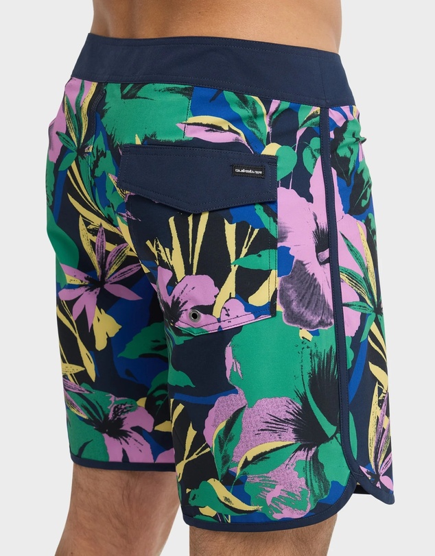 Quiksilver - Mens Surfsilk Scallop 18