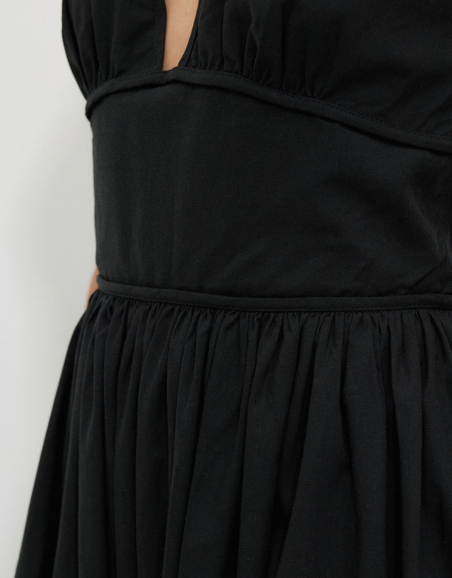 Calli - Contrast Bind Halter Midi Dress