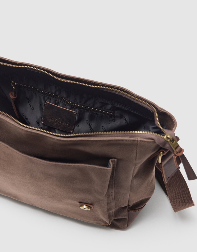 UNISON - Leo Satchel