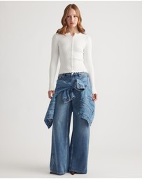 Decjuba - Lana Scallop Button Top
