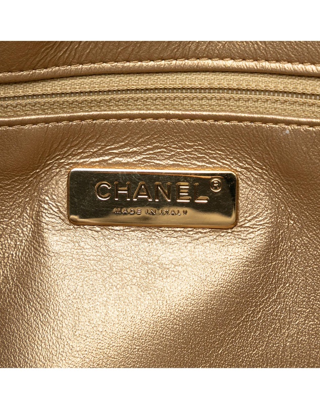 Pre-Loved by Azura Reborn - Pre-Loved Quilted Lambskin All About Chains Hobo