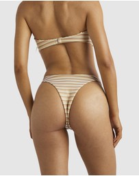 RVCA - Ripple And Twist Skimpy Bikini Bottoms