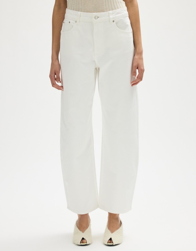 Minima Esenciales - Quentin Mid Rise Barrel Leg Jeans