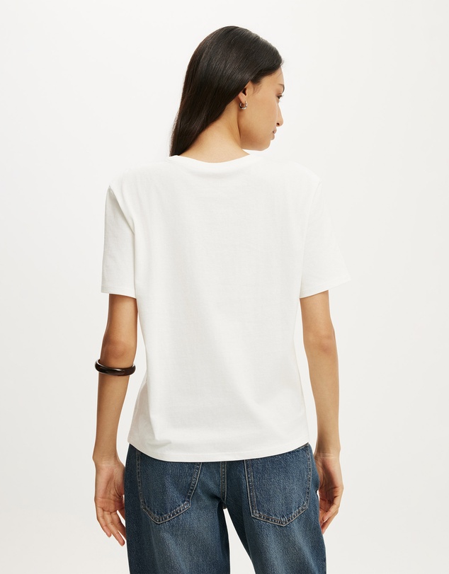 Cotton On - The Off Duty Graphic Tee