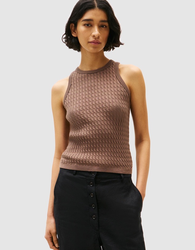 Tommy Hilfiger - Cable Knit Sleeveless Slim Sweater